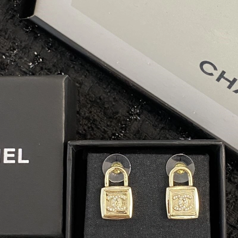 Chanel Earrings ComfortFit 225061