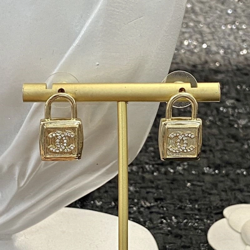 Chanel Earrings ComfortFit 225061