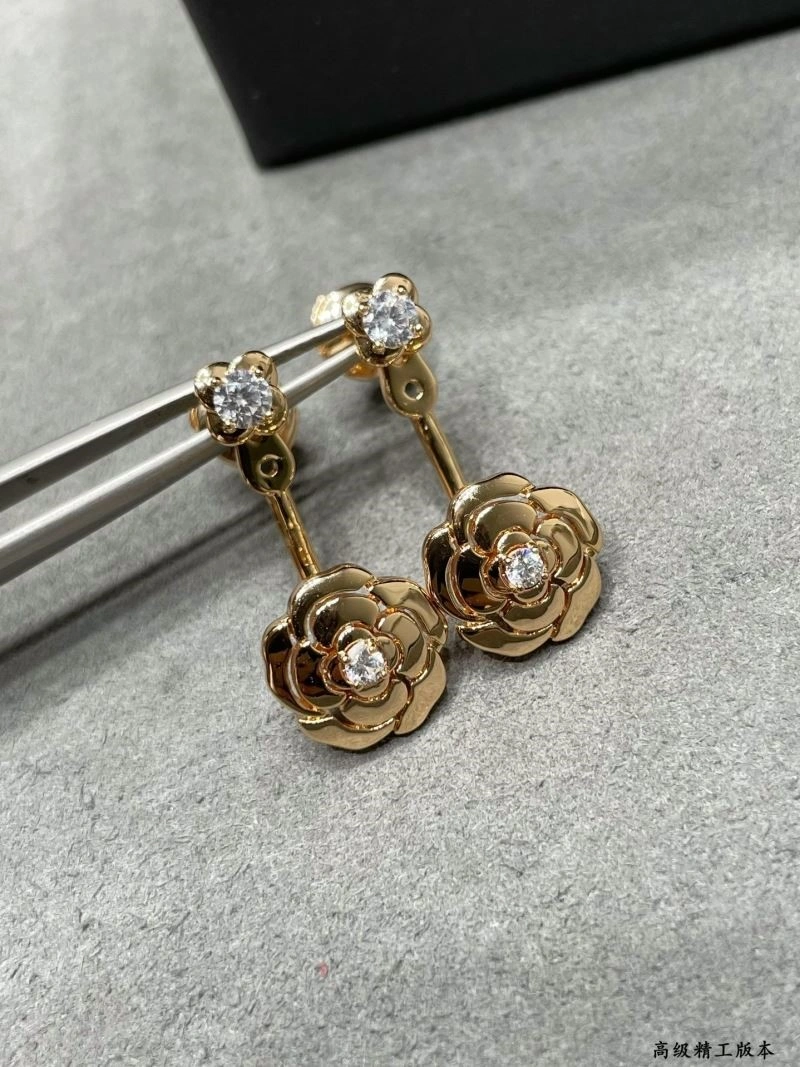 Chanel Earrings Fashionable 225052