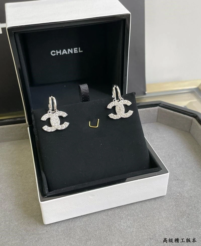 Chanel Earrings Comfortable 225058