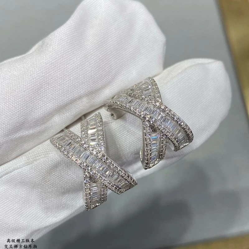 Comfortable Chanel Earrings 225105