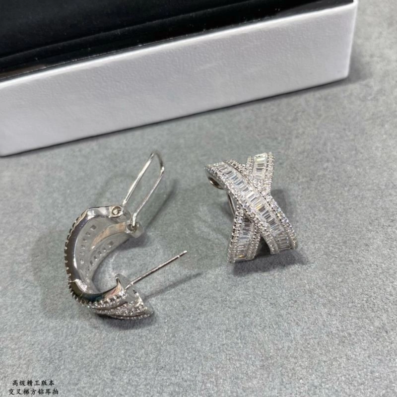 Comfortable Chanel Earrings 225105
