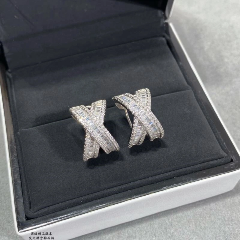 Comfortable Chanel Earrings 225105