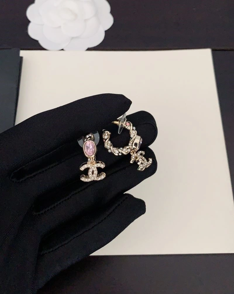 Chanel Earrings Compact 225033