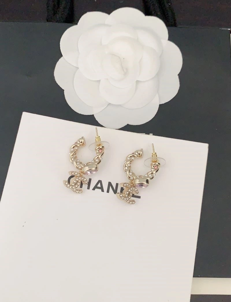 Chanel Earrings Compact 225033