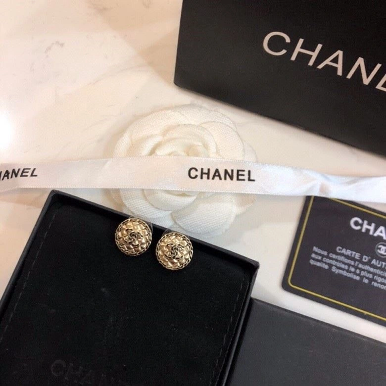 Chanel Earrings EyeCatching 225041
