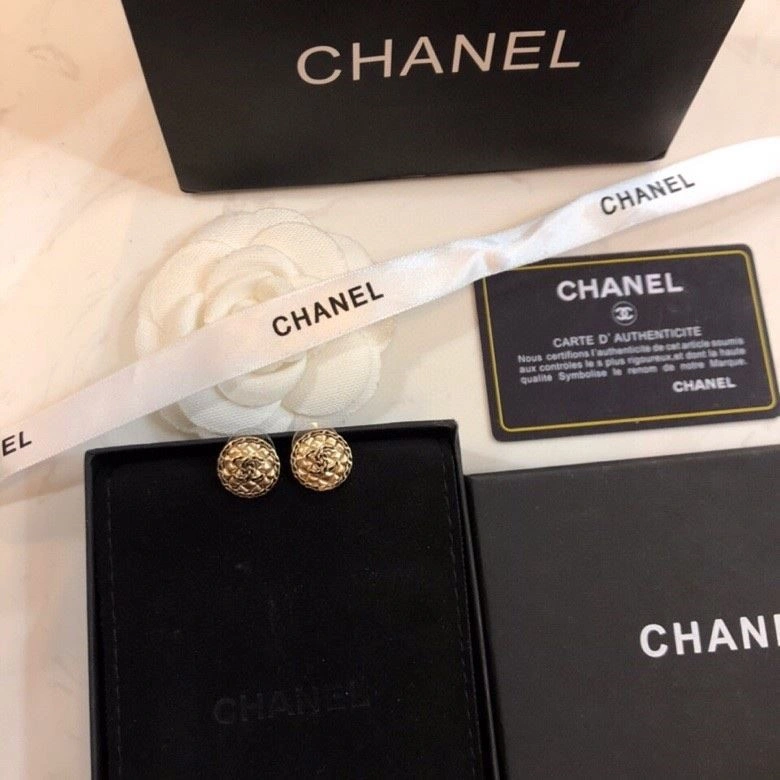 Chanel Earrings EyeCatching 225041