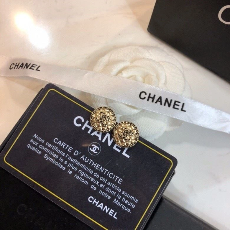 Chanel Earrings EyeCatching 225041