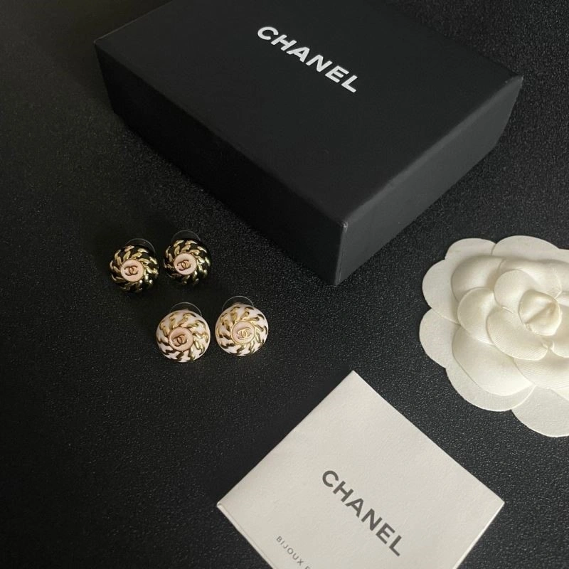 Chanel Earrings SmoothTexture 225031