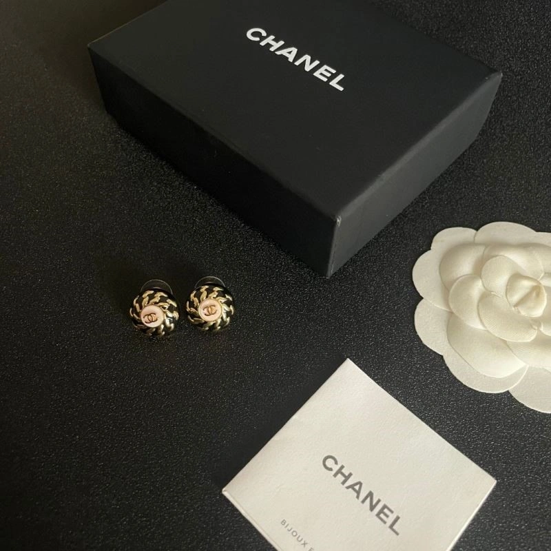 Chanel Earrings SmoothTexture 225031