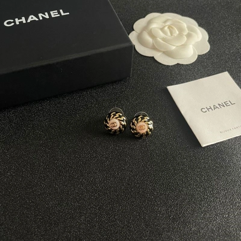 Chanel Earrings SmoothTexture 225031