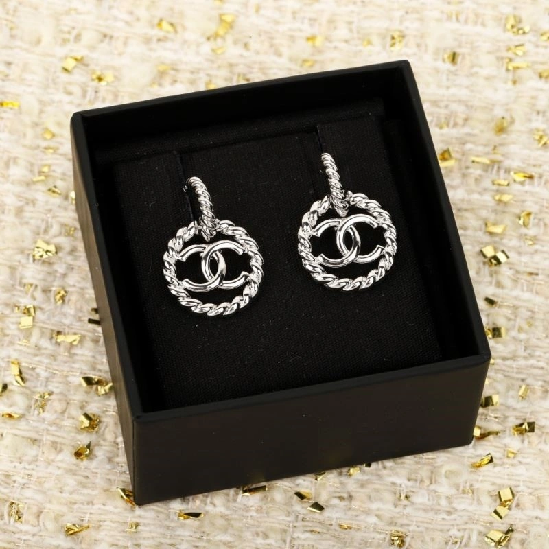Chanel Earrings Efficient 225021