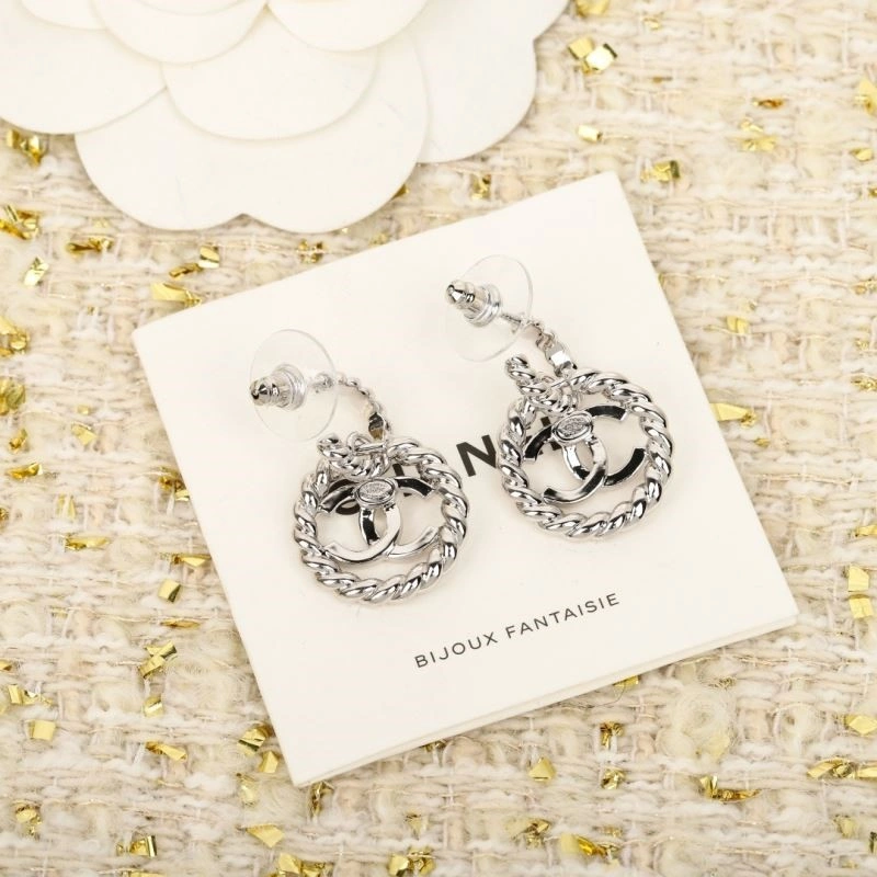 Chanel Earrings Efficient 225021