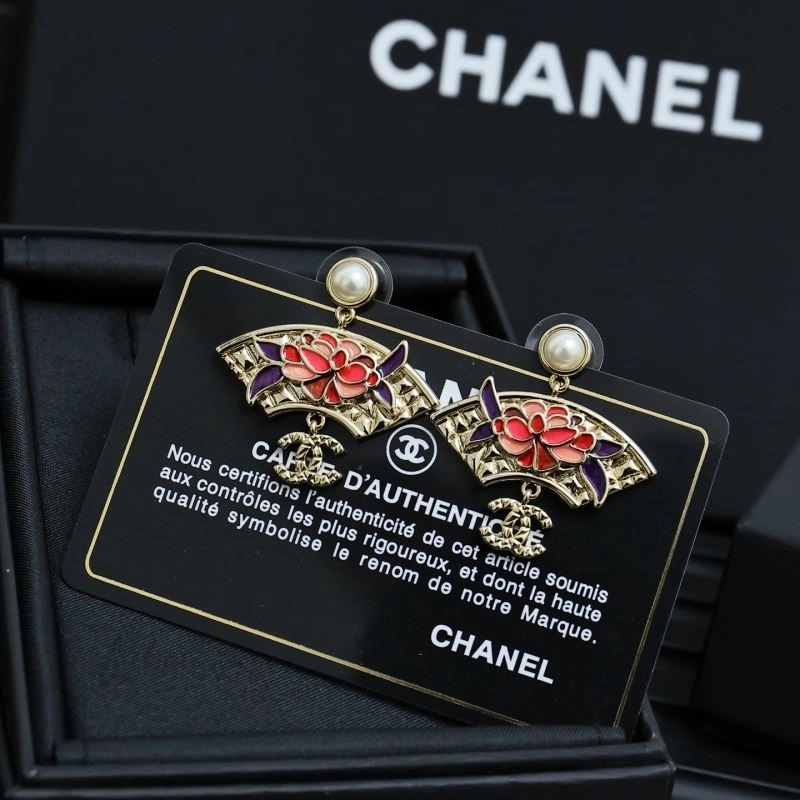 Chanel Earrings Bold 225078