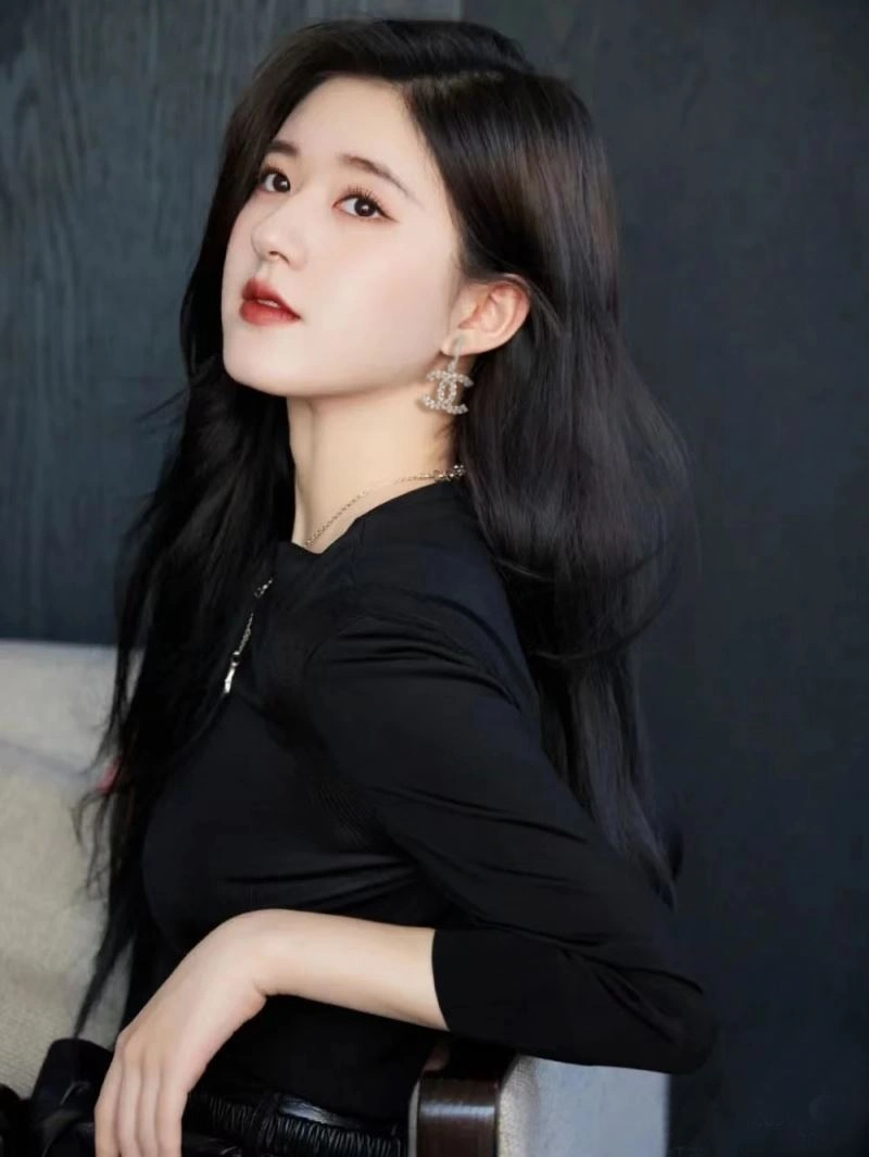 Sustainable Chanel Earrings 225019