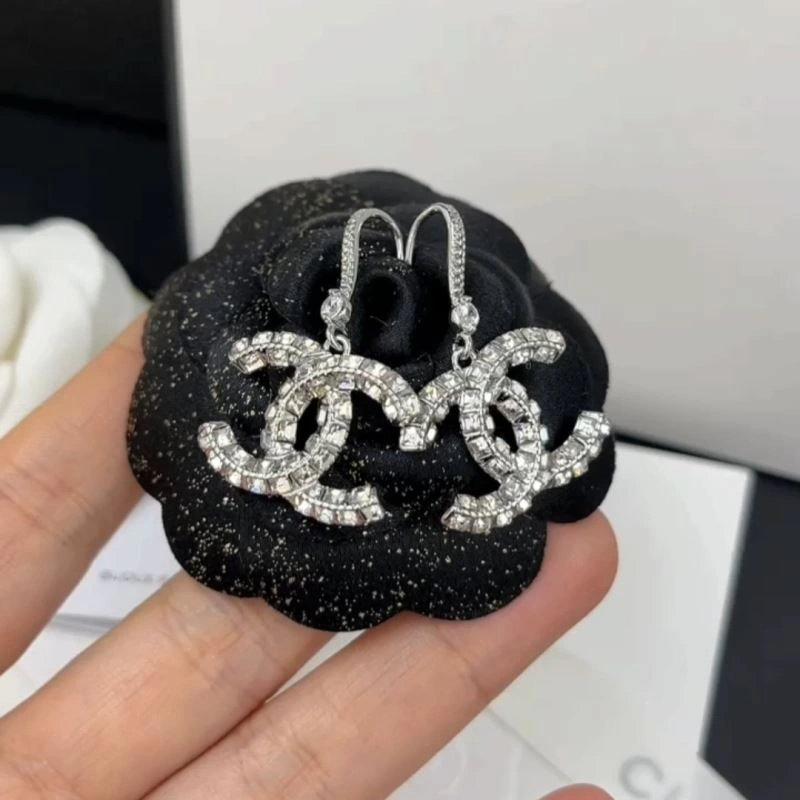 Sustainable Chanel Earrings 225019
