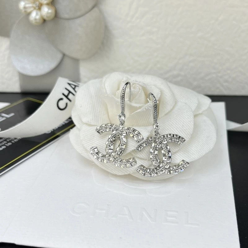 Sustainable Chanel Earrings 225019