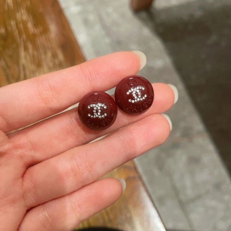 Sporty Chanel Earrings 225009