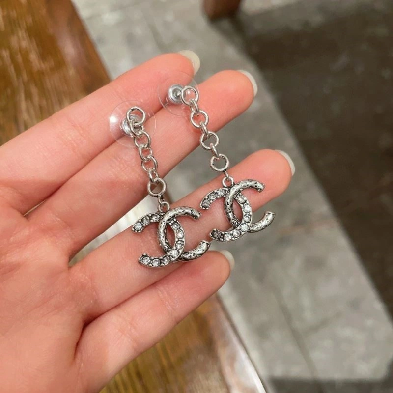 Chanel Earrings Supportive 225001