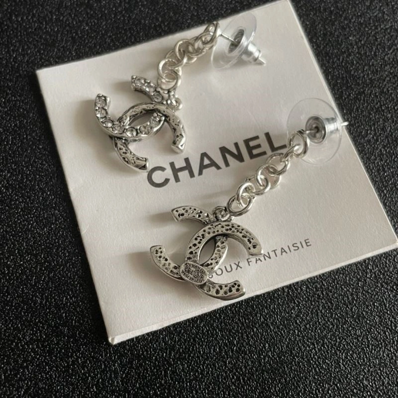 Chanel Earrings Supportive 225001