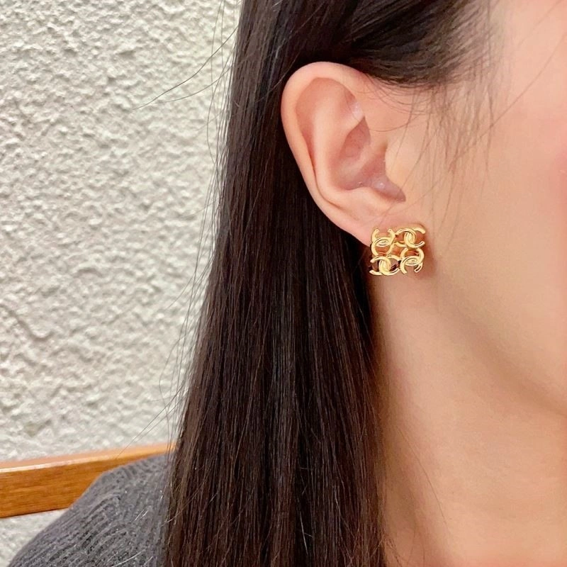 Chanel Earrings Comfortable 224998