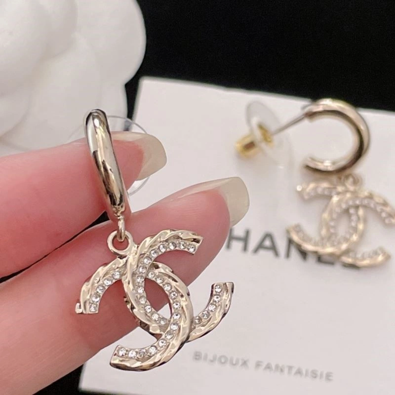FashionForward Chanel Earrings 225010