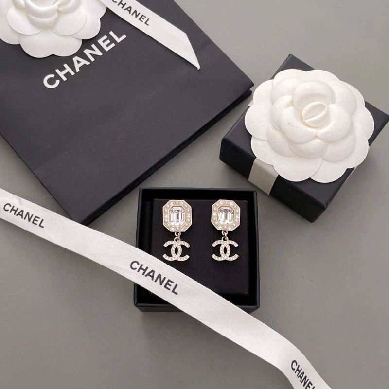 Chanel Earrings WellDesigned 224996