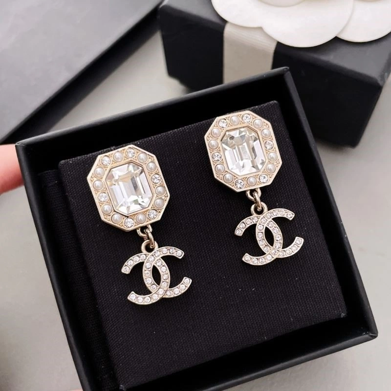 Chanel Earrings WellDesigned 224996