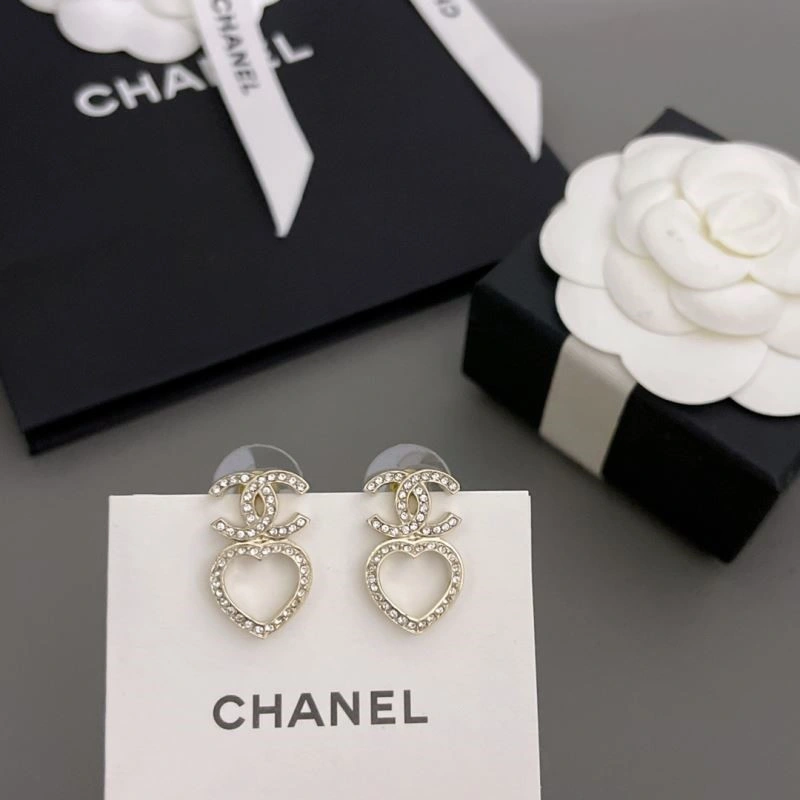 MoistureWicking Chanel Earrings 225004