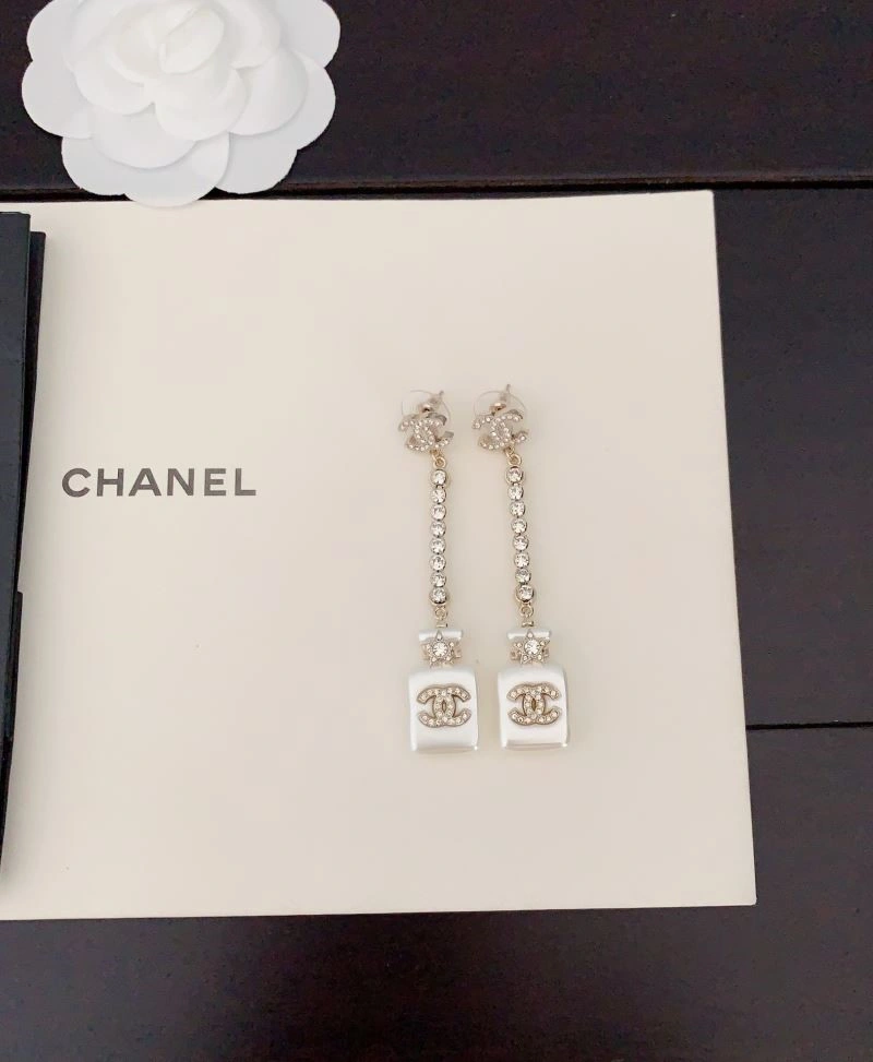Chanel Earrings ComfortFit 225007