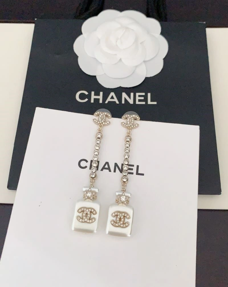 Chanel Earrings ComfortFit 225007