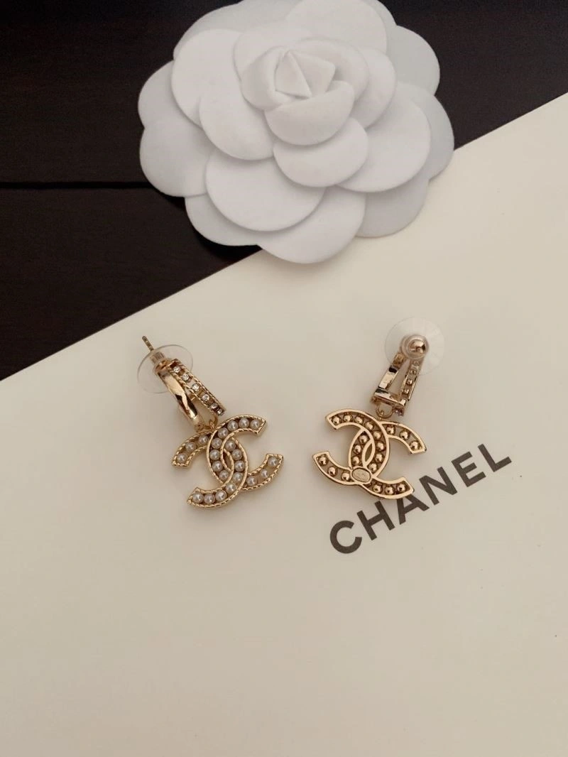 Sleek Chanel Earrings 224992