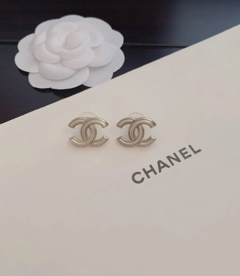 Chanel Earrings Comfortable 225073