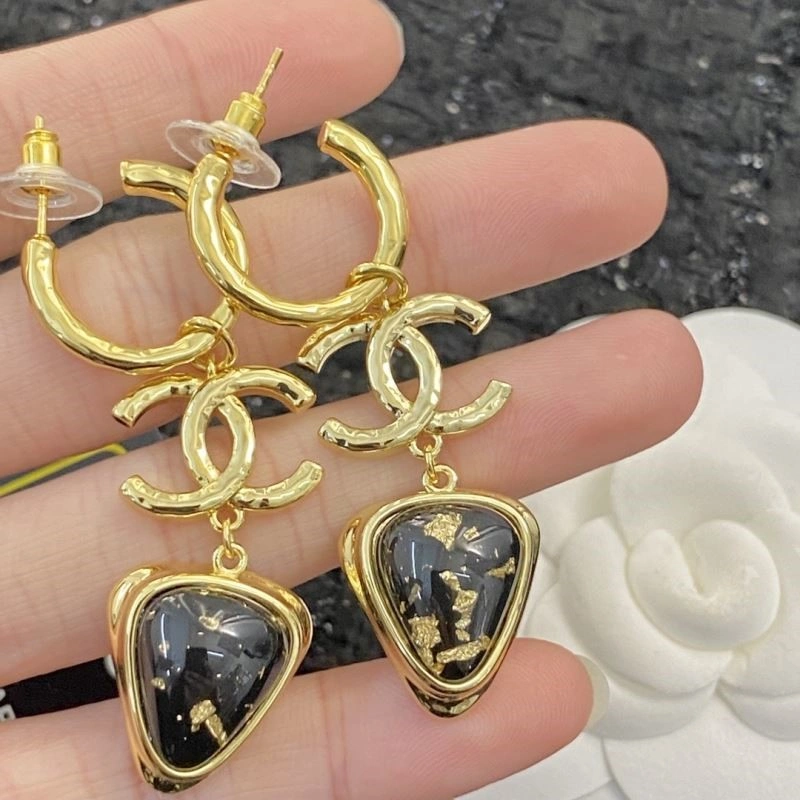 Breathable Chanel Earrings 224986