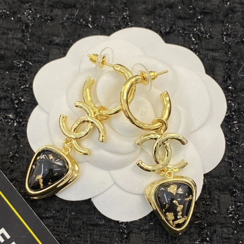 Breathable Chanel Earrings 224986