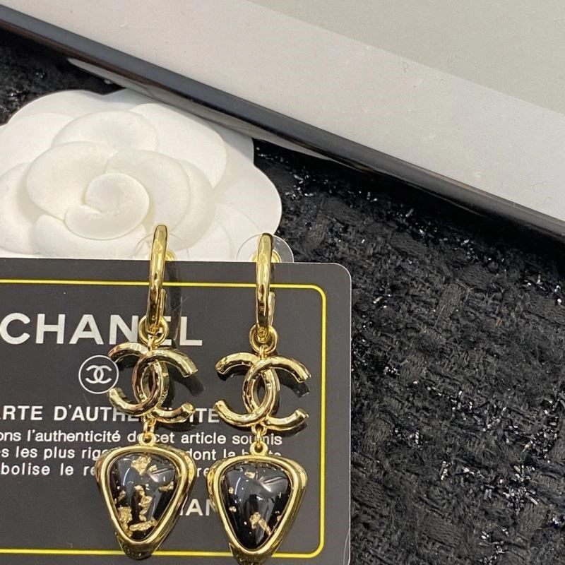 Breathable Chanel Earrings 224986