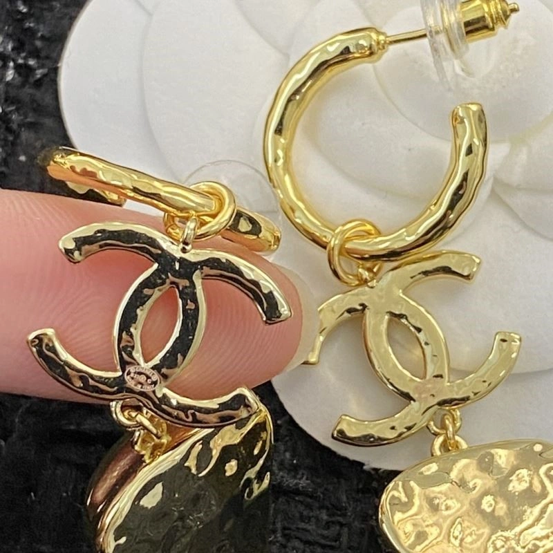 Breathable Chanel Earrings 224986
