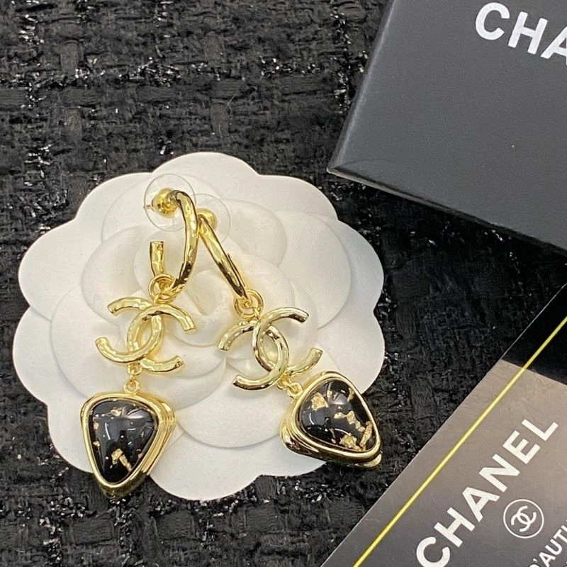 Breathable Chanel Earrings 224986