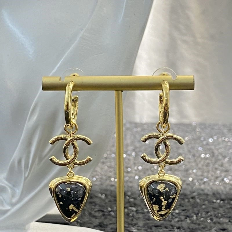 Breathable Chanel Earrings 224986