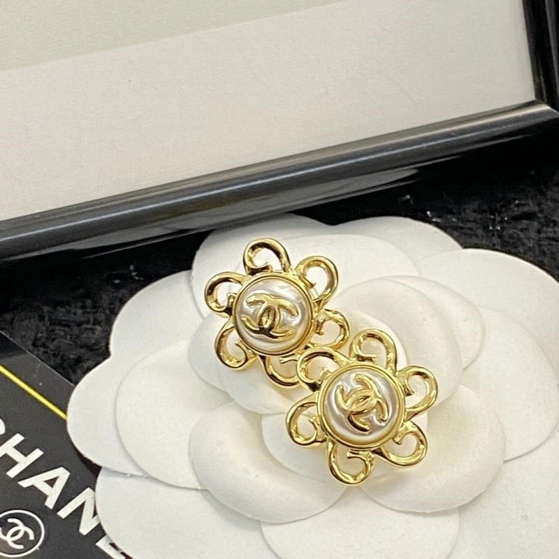 Chanel Earrings Flexible 224975