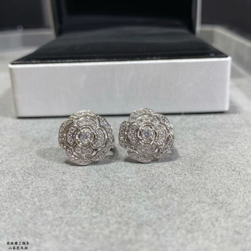 Chanel Earrings Refined 224980