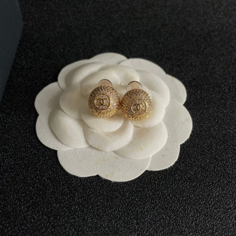 Chanel Earrings Breathable 224962