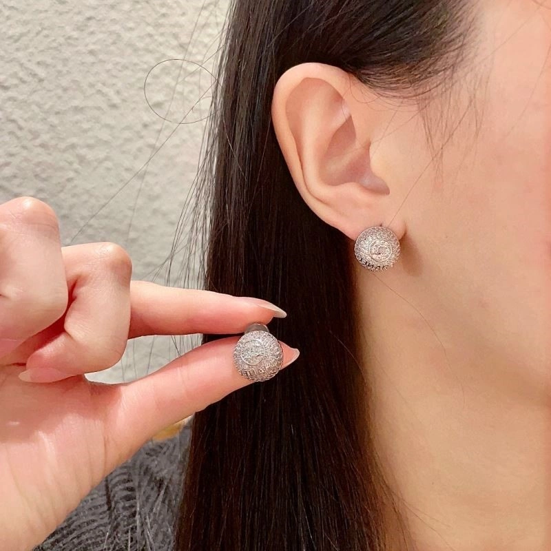 Chanel Earrings Practical 224953