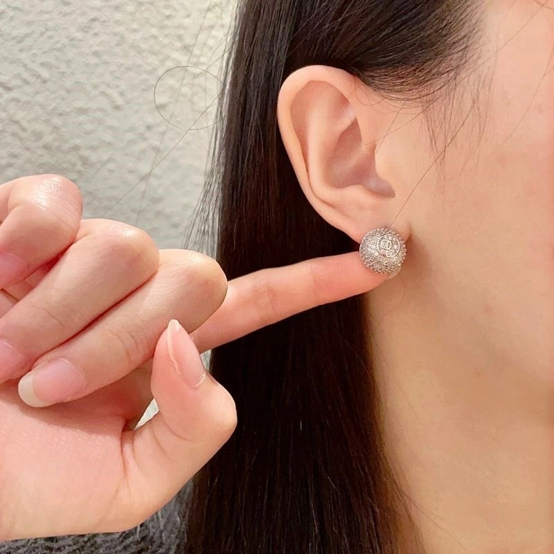 Chanel Earrings Practical 224953
