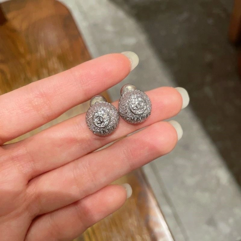 Chanel Earrings Practical 224953