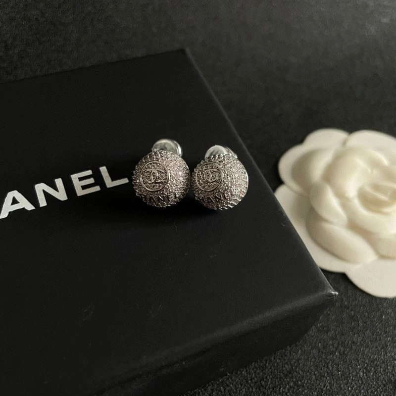 Chanel Earrings Practical 224953