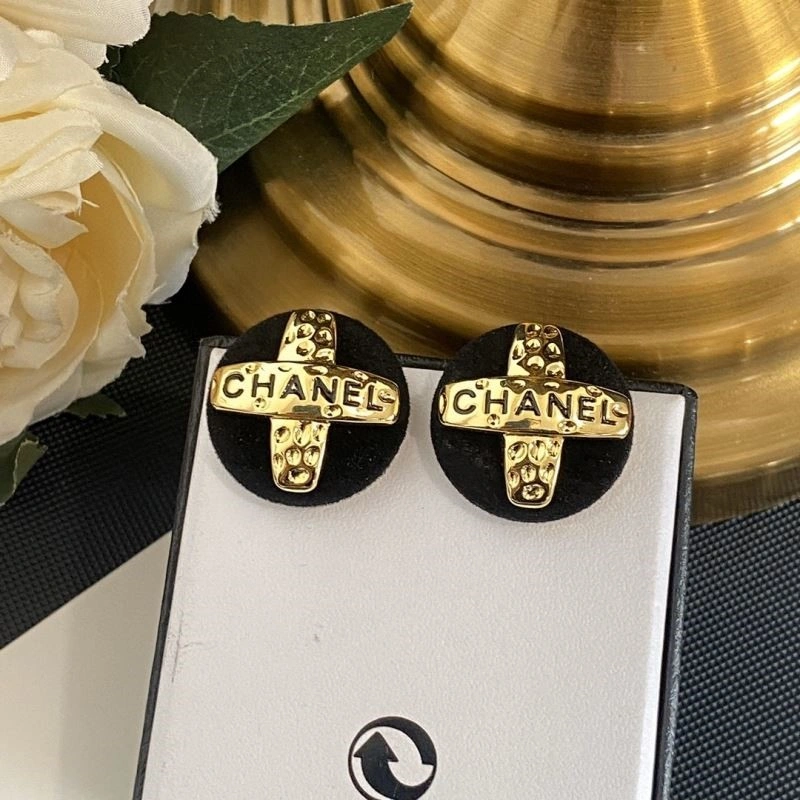 MoistureWicking Chanel Earrings 224944