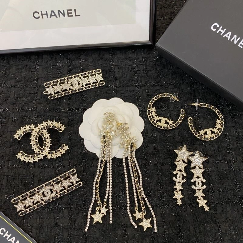 Chanel Earrings Sporty 224939