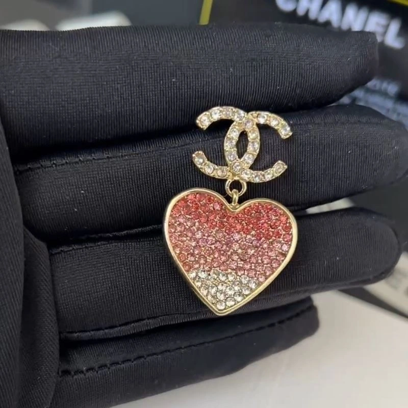 Chanel Earrings EyeCatching 224946