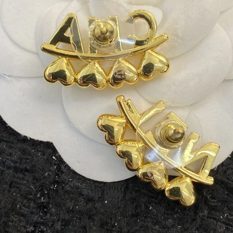 Reliable Chanel Earrings 224918